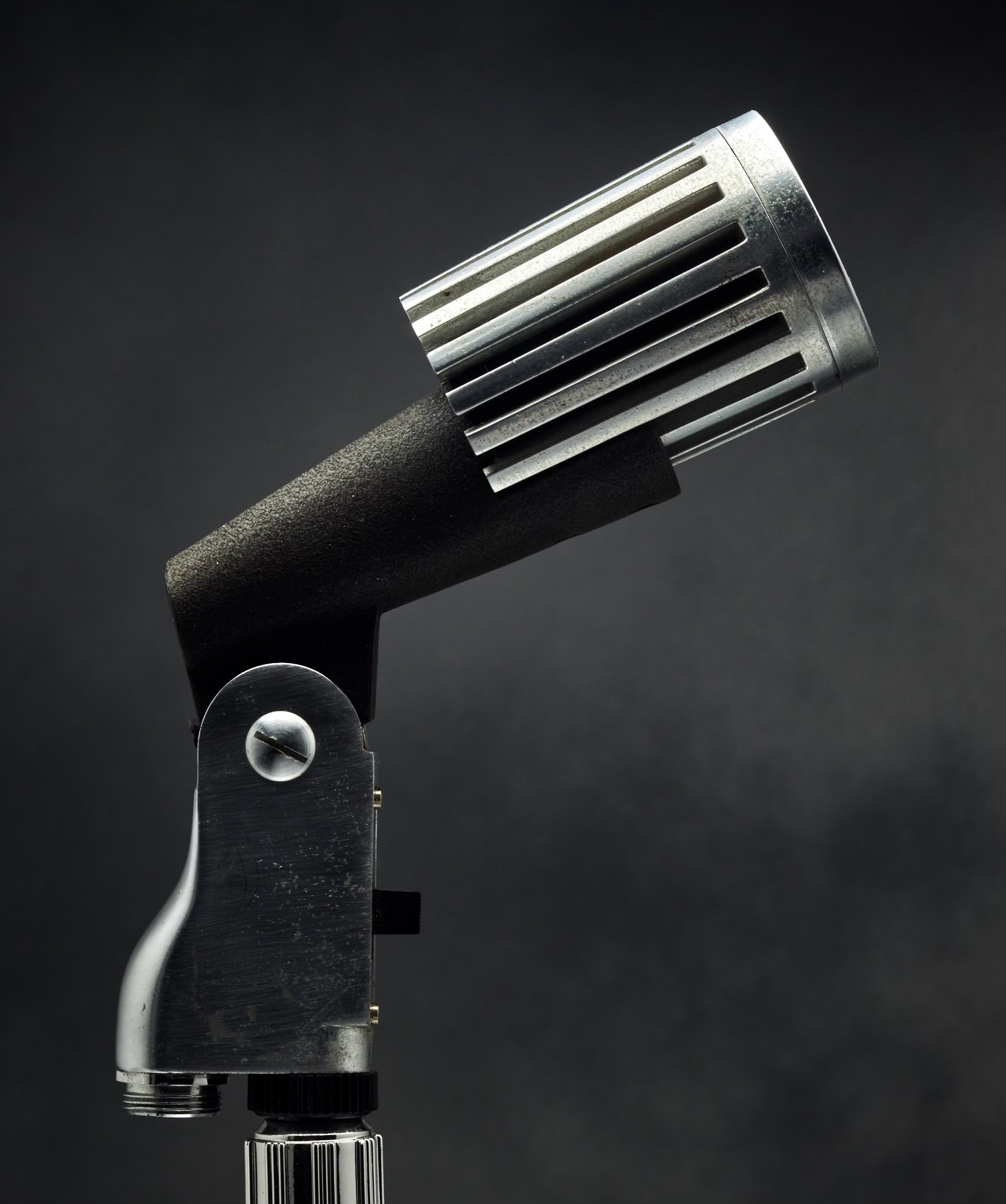 Calrad DM-17ダイナミックマイクロフォン　日本製ヴィンテージ　２台 Calrad DM-17ダイナミックマイクロフォン 日本製ヴィンテージ 2台